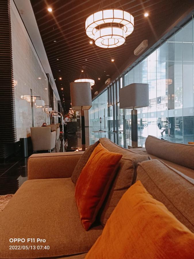 Marivic'S Place At Air Residences Makati Маніла Екстер'єр фото